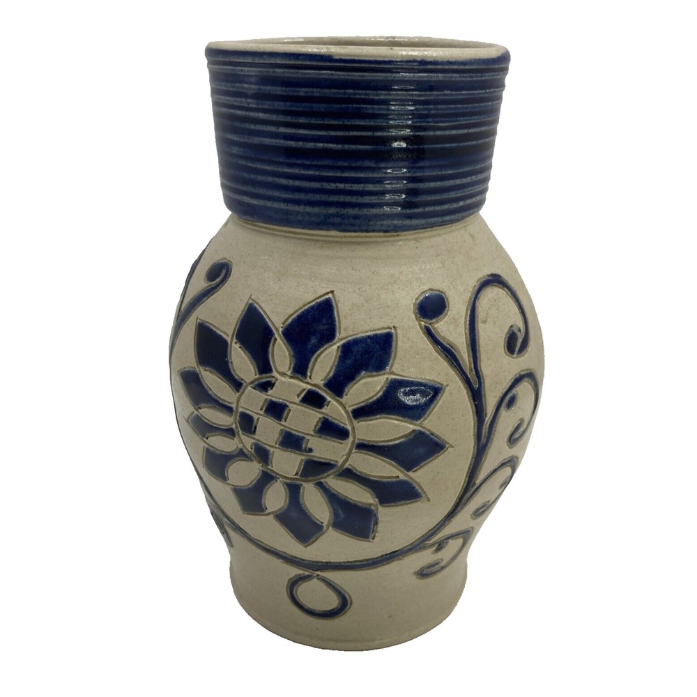 Colonial Willamsburg Restoration Replica Pottery Stoneware Jug Vase Scratch Blue